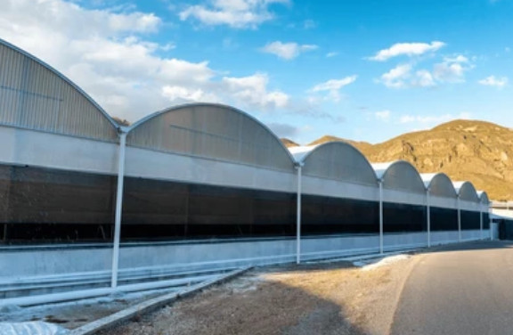 Арочный профнастил для сельскохозяйственных объектов