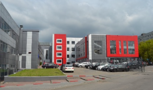 Шляпный профиль для фасадов бизнес-центров