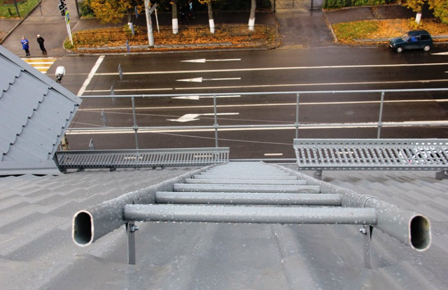 Кровельные лестницы для коммерческих зданий