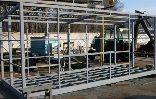 Торговый павильон с Z-образным профилем