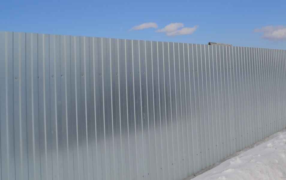 Профнастил для забора в Санкт-Петербурге и Ленинградской области