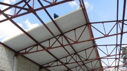 Кровельные сэндвич-панели для складов